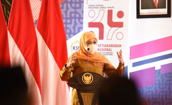 Hadiri Puncak Peringatan HKSN Provinsi Jatim di Kediri, Gubernur Apresiasi Pilar-Pilar Sosial Hadiri Puncak Peringatan HKSN Provinsi Jatim di Kediri, Gubernur Apresiasi Pilar-Pilar Sosial