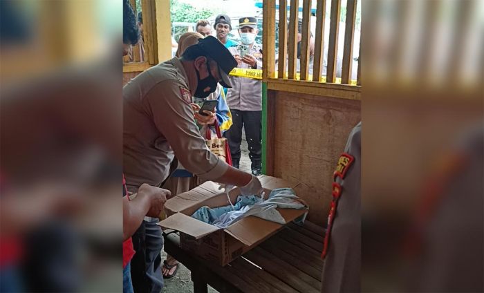 Warga Desa Kandat Kediri Digegerkan Temuan Bayi Dalam Kardus Dalam Kondisi Meninggal Dunia Warga Desa Kandat Kediri Digegerkan Temuan Bayi Dalam Kardus Dalam Kondisi Meninggal Dunia