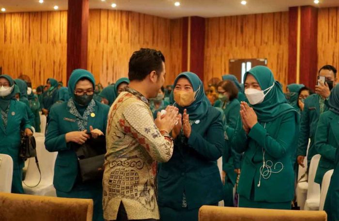 Buka Rakor TP PKK se-Jawa Timur, Emil Dardak Canangkan Program PKK Sehat Lestari Berencana