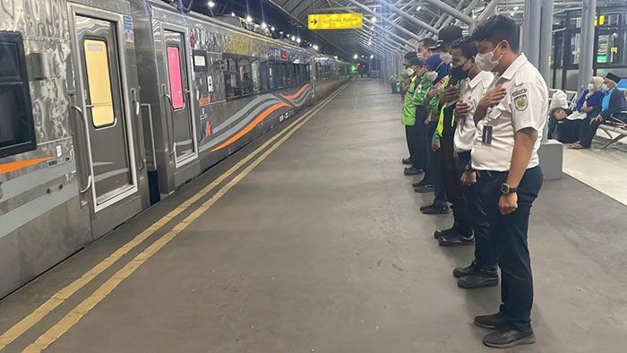 Daop 8 Tambah 2 Kereta Api saat Libur Sekolah Daop 8 Tambah 2 Kereta Api saat Libur Sekolah