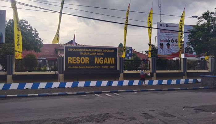 Satreskrim Polres Ngawi Buru Pria Pemeran Video Porno Satreskrim Polres Ngawi Buru Pria Pemeran Video Porno