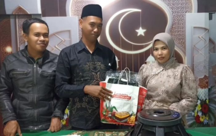 Unik! Pengantin di Prigen Pasuruan Pakai Mahar 2 Speaker SoundQueen 18 Inch