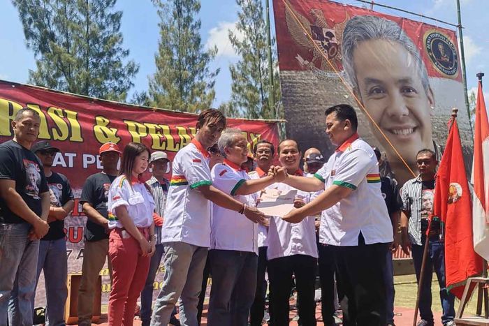 Masyarakat Pendukung Ganjar Deklarasi di Tuban Masyarakat Pendukung Ganjar Deklarasi di Tuban