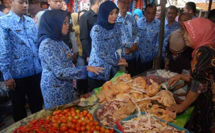 Wabup Jombang Sidak Pasar, Antisipasi Merica Palsu Wabup Jombang Sidak Pasar, Antisipasi Merica Palsu