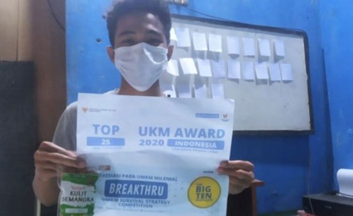 Berkat Keripik Kulit Semangka, Pemuda di Kediri Raih Top 25 UKM Awards dari Kemenkop dan UKM RI Berkat Keripik Kulit Semangka, Pemuda di Kediri Raih Top 25 UKM Awards dari Kemenkop dan UKM RI