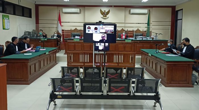 Sidang Pertama Kasus Dugaan Korupsi Diskominfo Kabupaten Kediri Digelar Virtual Sidang Pertama Kasus Dugaan Korupsi Diskominfo Kabupaten Kediri Digelar Virtual