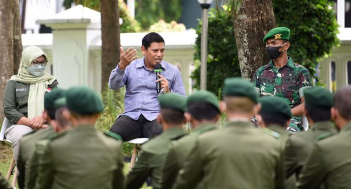 Raih Sukses Masa Depan, Wali Kota Kediri Tekankan Pentingnya Personal Branding pada Taruna-Taruni Raih Sukses Masa Depan, Wali Kota Kediri Tekankan Pentingnya Personal Branding pada Taruna-Taruni