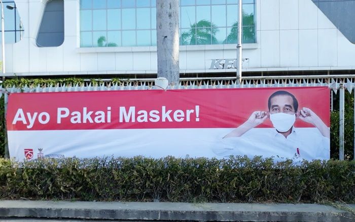 Masifkan Upaya Pencegahan Covid-19, Polresta Sidoarjo Sebar Banner Imbauan Pakai Masker