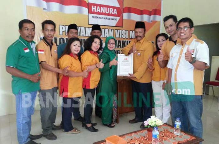 Hanura Jombang Tutup Pendaftaran Cabup, Mundjidah Wahab Daftar di Detik-detik Akhir Hanura Jombang Tutup Pendaftaran Cabup, Mundjidah Wahab Daftar di Detik-detik Akhir