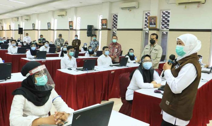 Khofifah Ajukan Pengangkatan 6.141 Guru Honorer Lolos Passing Grade Jadi PPPK ke Kemenpan RB Khofifah Ajukan Pengangkatan 6.141 Guru Honorer Lolos Passing Grade Jadi PPPK ke Kemenpan RB