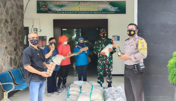 Pemkot Kediri Bagikan Sembako untuk Warga yang Melakukan Isolasi Mandiri