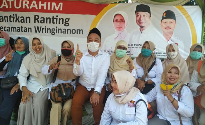 Qosim-Alif Siapkan Kartu Petani Bangkit untuk Jadikan Gresik Sebagai Daerah Lumbung Pangan Qosim-Alif Siapkan Kartu Petani Bangkit untuk Jadikan Gresik Sebagai Daerah Lumbung Pangan