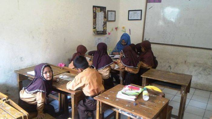 SD Swasta Baitul Makmur Surabaya, Terus Bertahan dengan Murid Minim SD Swasta Baitul Makmur Surabaya, Terus Bertahan dengan Murid Minim