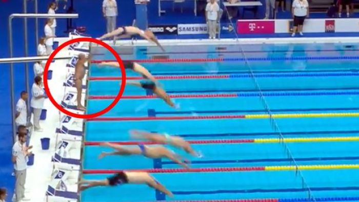 Hormati Korban Teroris, Perenang Spanyol Heningkan Cipta Selama 1 Menit Hormati Korban Teroris, Perenang Spanyol Heningkan Cipta Selama 1 Menit
