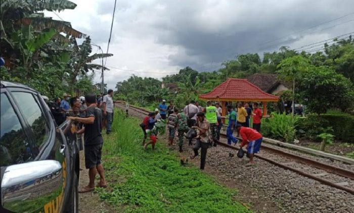 ​Pejalan Kaki Tewas Tertabrak KA Penataran di Blitar