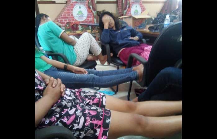 Belasan PSK Tretes Terciduk Satpol PP Belasan PSK Tretes Terciduk Satpol PP