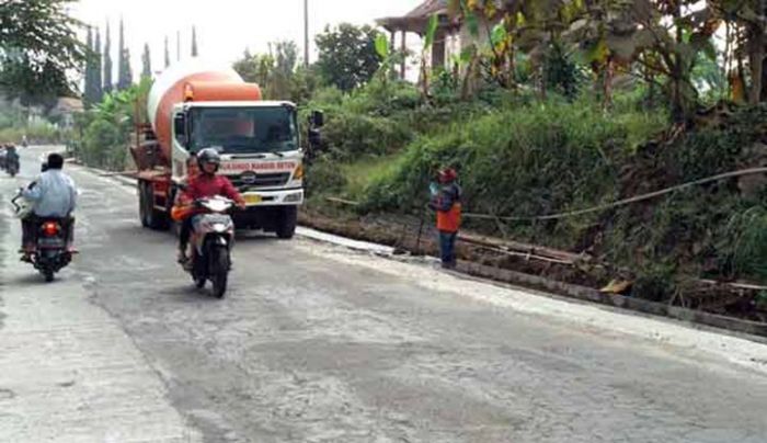 DPU Bina Marga Genjot Pembangunan Jalan Menuju BTS DPU Bina Marga Genjot Pembangunan Jalan Menuju BTS