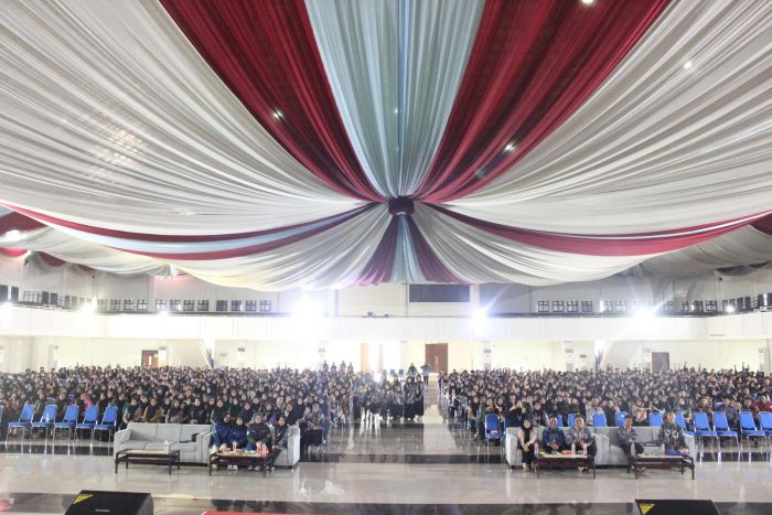 Ribuan Mahasiswa Baru Meriahkan Welcome to Maba IMB Universitas Trunojoyo Madura Ribuan Mahasiswa Baru Meriahkan Welcome to Maba IMB Universitas Trunojoyo Madura
