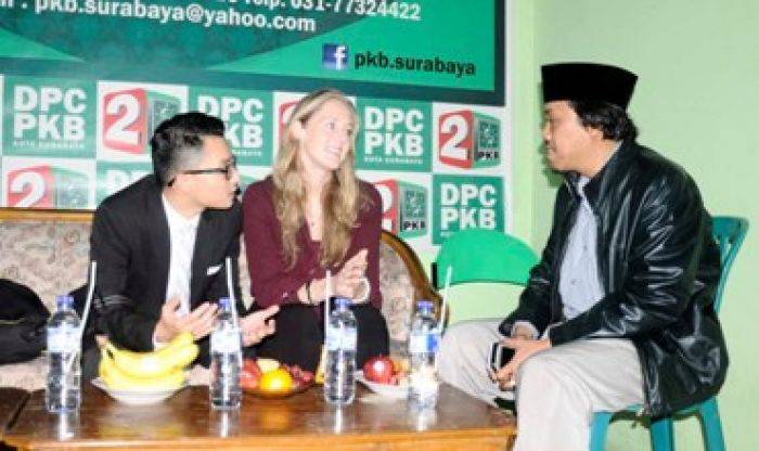 Perwakilan Dubes Inggris, Sambangi Kantor PKB Surabaya Perwakilan Dubes Inggris, Sambangi Kantor PKB Surabaya