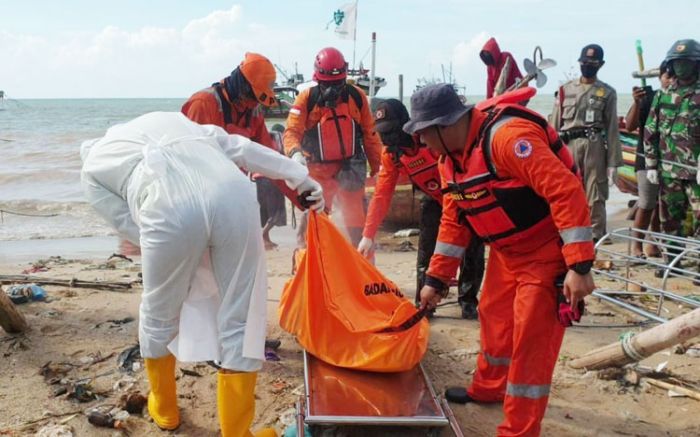Mayat Terapung yang Ditemukan di Tuban Ternyata Warga Lamongan Mayat Terapung yang Ditemukan di Tuban Ternyata Warga Lamongan
