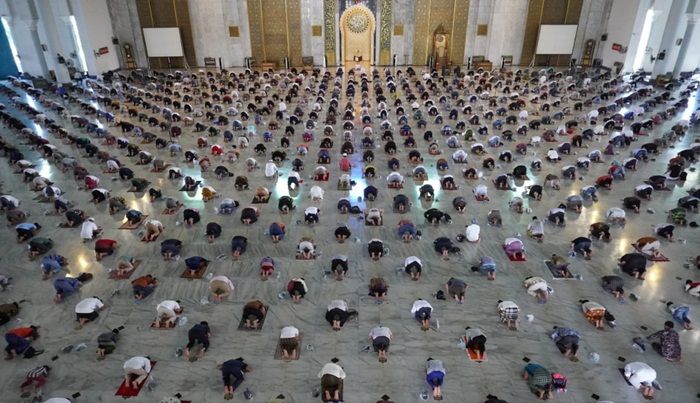 Gelar Salat Idul Adha di Masa Pandemi, Masjid Al Akbar akan Terapkan Sistem ID Card Gelar Salat Idul Adha di Masa Pandemi, Masjid Al Akbar akan Terapkan Sistem ID Card