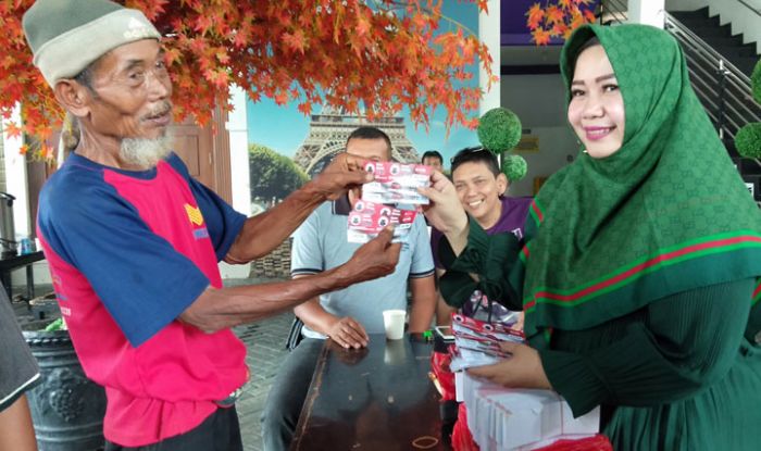 Lisdyarita Bagikan 45.000 Tiket Kupon Jalan Sehat Secara Gratis Kepada Warga Ponorogo