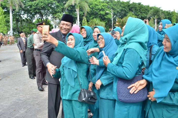 Hari Ibu, Bupati Sambari: Berikan Ucapan Selamat pada Ibu dan Istri