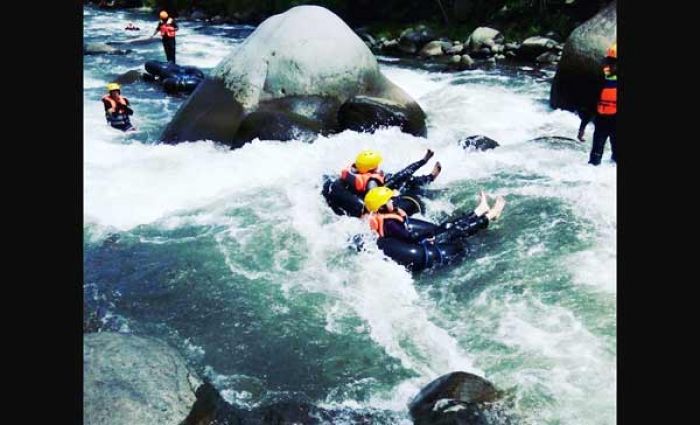 Probolinggo Uji Coba Wisata Baru Sentul Adventure, Bupati Sempat Coba Derasnya Sungai Pancar Glagas Probolinggo Uji Coba Wisata Baru Sentul Adventure, Bupati Sempat Coba Derasnya Sungai Pancar Glagas