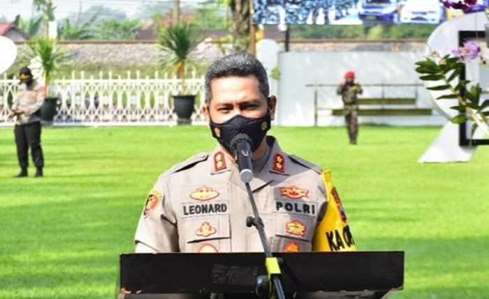 PSH Winongo dan PSH Terate di Blitar Saling Lempar Batu Hanya Karena Banner Ucapan Lebaran PSH Winongo dan PSH Terate di Blitar Saling Lempar Batu Hanya Karena Banner Ucapan Lebaran
