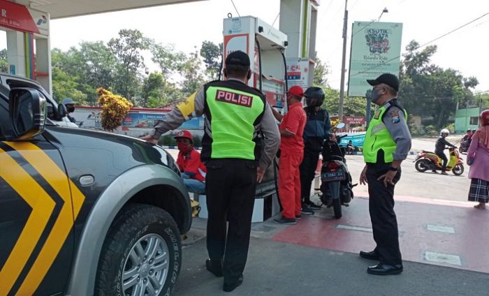 Antisipasi Gejolak Pasca Kenaikan Pertamax, Kapolsek Kandangan Cek SPBU Antisipasi Gejolak Pasca Kenaikan Pertamax, Kapolsek Kandangan Cek SPBU