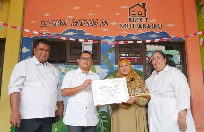 Holding Perkebunan Nusantara Salurkan Bantuan Rp100 Juta ke Yayasan Mutiara Ibu Holding Perkebunan Nusantara Salurkan Bantuan Rp100 Juta ke Yayasan Mutiara Ibu
