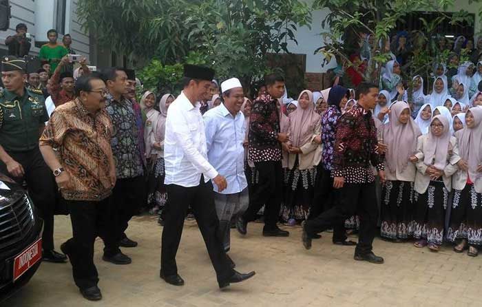 Di Pacitan, Presiden Jokowi Juga Sempatkan Sambangi Ponpes Tremas Arjosari