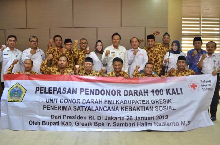 11 Pendonor Gresik Dapat Penghargaan Presiden