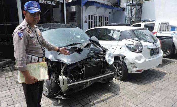 Anggota Dewan Kota Malang Terlibat Kecelakaan Beruntun di Jalan Soekarno-Hatta Anggota Dewan Kota Malang Terlibat Kecelakaan Beruntun di Jalan Soekarno-Hatta