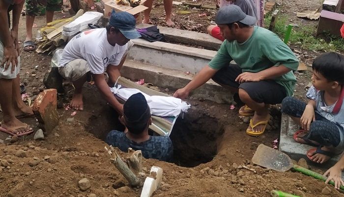 Prosedur Rapid Test Sebabkan Calon Bayi di Banyuwangi Meninggal Dalam Kandungan Prosedur Rapid Test Sebabkan Calon Bayi di Banyuwangi Meninggal Dalam Kandungan