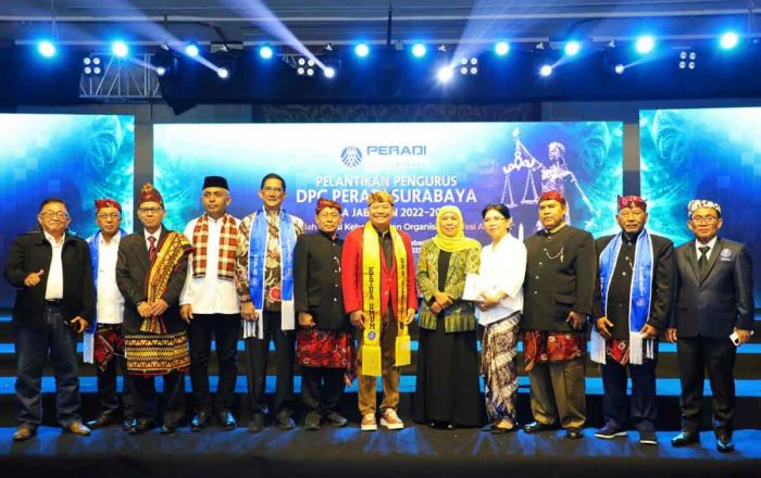 Aktif Bantu Masyarakat Kurang Mampu, Gubernur Khofifah Apresiasi PBH Peradi Aktif Bantu Masyarakat Kurang Mampu, Gubernur Khofifah Apresiasi PBH Peradi