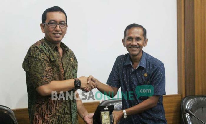 DPRD Jombang Terima Kunker Anggota Dewan Kota Probolinggo, Diskusi Referensi Penyusunan Raperda DPRD Jombang Terima Kunker Anggota Dewan Kota Probolinggo, Diskusi Referensi Penyusunan Raperda