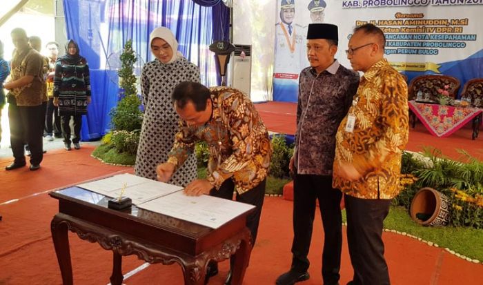 Terobosan, Bupati Tantri MoU Dengan Perum Bulog Terkait Penyediaan Beras Bagi ASN Terobosan, Bupati Tantri MoU Dengan Perum Bulog Terkait Penyediaan Beras Bagi ASN