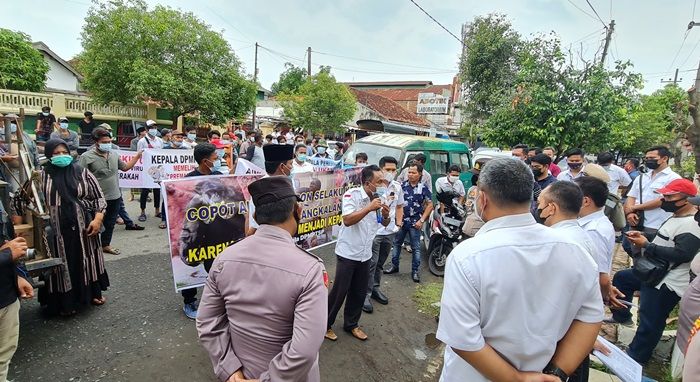 Diduga Jadi Lumbung Pungli dan Premanisme, Massa BPI Tuntut Kepala DPMPTSP Mundur