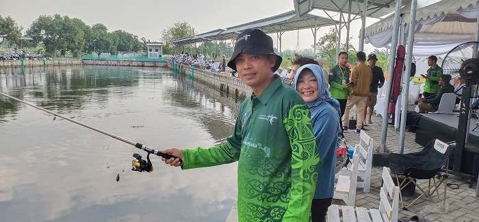 Ratusan Penghobi Mancing Ikuti Gelar Wisata Mancing Disbudpar Jatim di Cerme Gresik Ratusan Penghobi Mancing Ikuti Gelar Wisata Mancing Disbudpar Jatim di Cerme Gresik