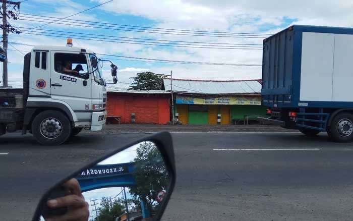 Diduga Jual Miras dan Sediakan Purel, Warung Remang di Bypass Mojokerto Dibidik Pol PP