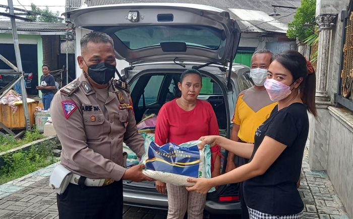 3 Hari Terdampak Banjir, Warga 2 Desa di Kecamatan Beji Kelaparan, Polres Pasuruan Kirim Bantuan 3 Hari Terdampak Banjir, Warga 2 Desa di Kecamatan Beji Kelaparan, Polres Pasuruan Kirim Bantuan