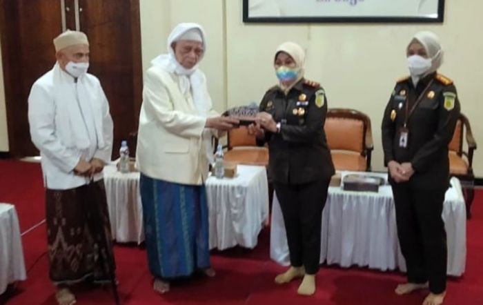 Jalin Silaturahim, Kajati Jatim Kunjungi Ponpes Lirboyo Kediri