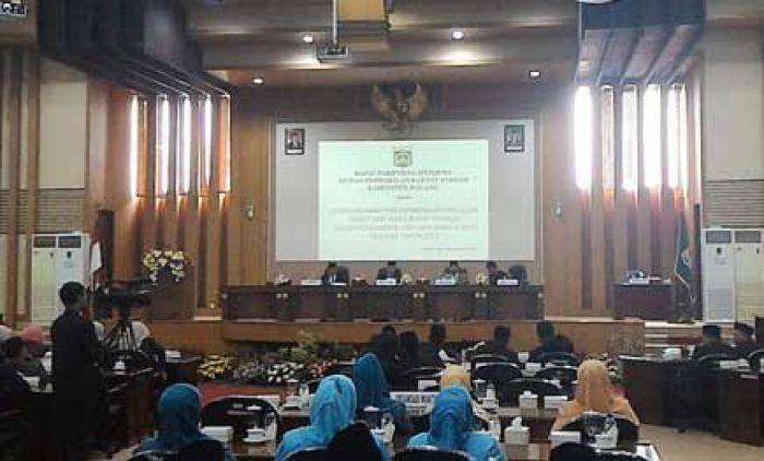 Rendra Sanusi Ditetapkan sebagai Bupati dan Wabup Terpilih Malang Rendra Sanusi Ditetapkan sebagai Bupati dan Wabup Terpilih Malang