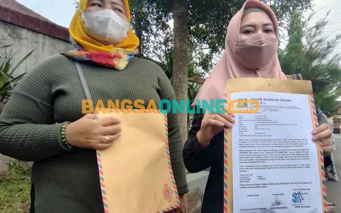 Puluhan Sobat SBT Laporkan Koordinator Penghimpun Dana Investasi di Kediri ke Polisi Puluhan Sobat SBT Laporkan Koordinator Penghimpun Dana Investasi di Kediri ke Polisi