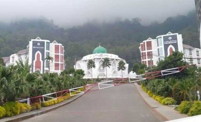 Jalani Masa Observasi Tambahan, Santri Al Izzah Ikuti KBM Daring Jalani Masa Observasi Tambahan, Santri Al Izzah Ikuti KBM Daring