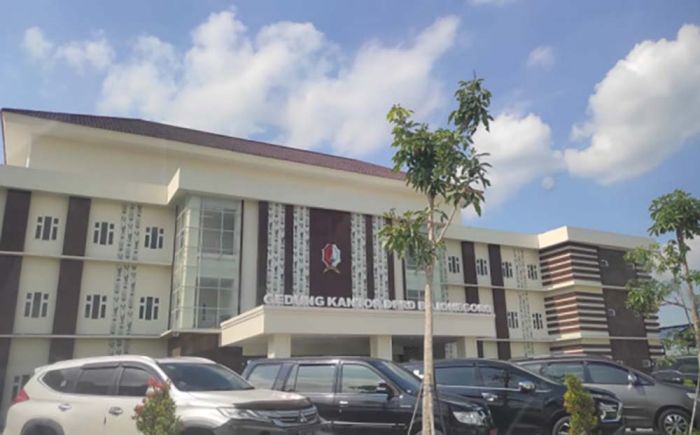 DPRD Bojonegoro Bakal Punya Fasilitas Olahraga Senilai Rp16,5 Miliar DPRD Bojonegoro Bakal Punya Fasilitas Olahraga Senilai Rp16,5 Miliar