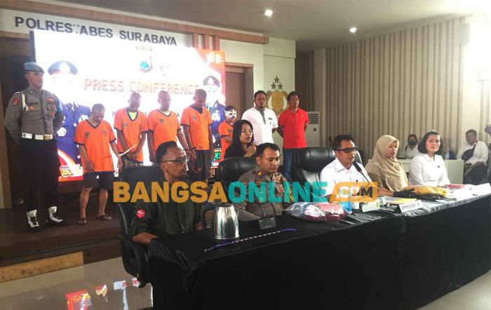 Siswi SMP di Surabaya Dicabuli Keluarga Sendiri, Polisi Ungkap Motifnya Siswi SMP di Surabaya Dicabuli Keluarga Sendiri, Polisi Ungkap Motifnya