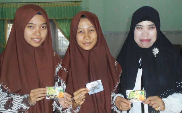 Juara I ISPO, Siswa SMAN 2 Lamongan Ciptakan Tisu dari Ampas Buah Nanas Juara I ISPO, Siswa SMAN 2 Lamongan Ciptakan Tisu dari Ampas Buah Nanas