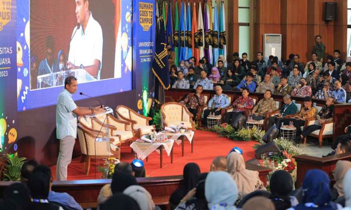 Wamenkumham Sosialisasikan KUHP Baru di Universitas Brawijaya Malang Wamenkumham Sosialisasikan KUHP Baru di Universitas Brawijaya Malang